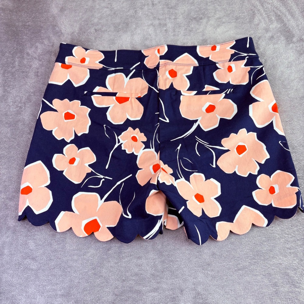 Isaac Mizrahi Womens 12 Navy Floral Scalloped Hem Tailored Shorts Summer Mod NWT - Picture 2 of 11